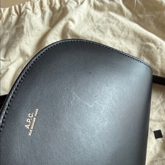 A.P.C. Black Demi-Lune Clutch Leather - Picture 9 of 13